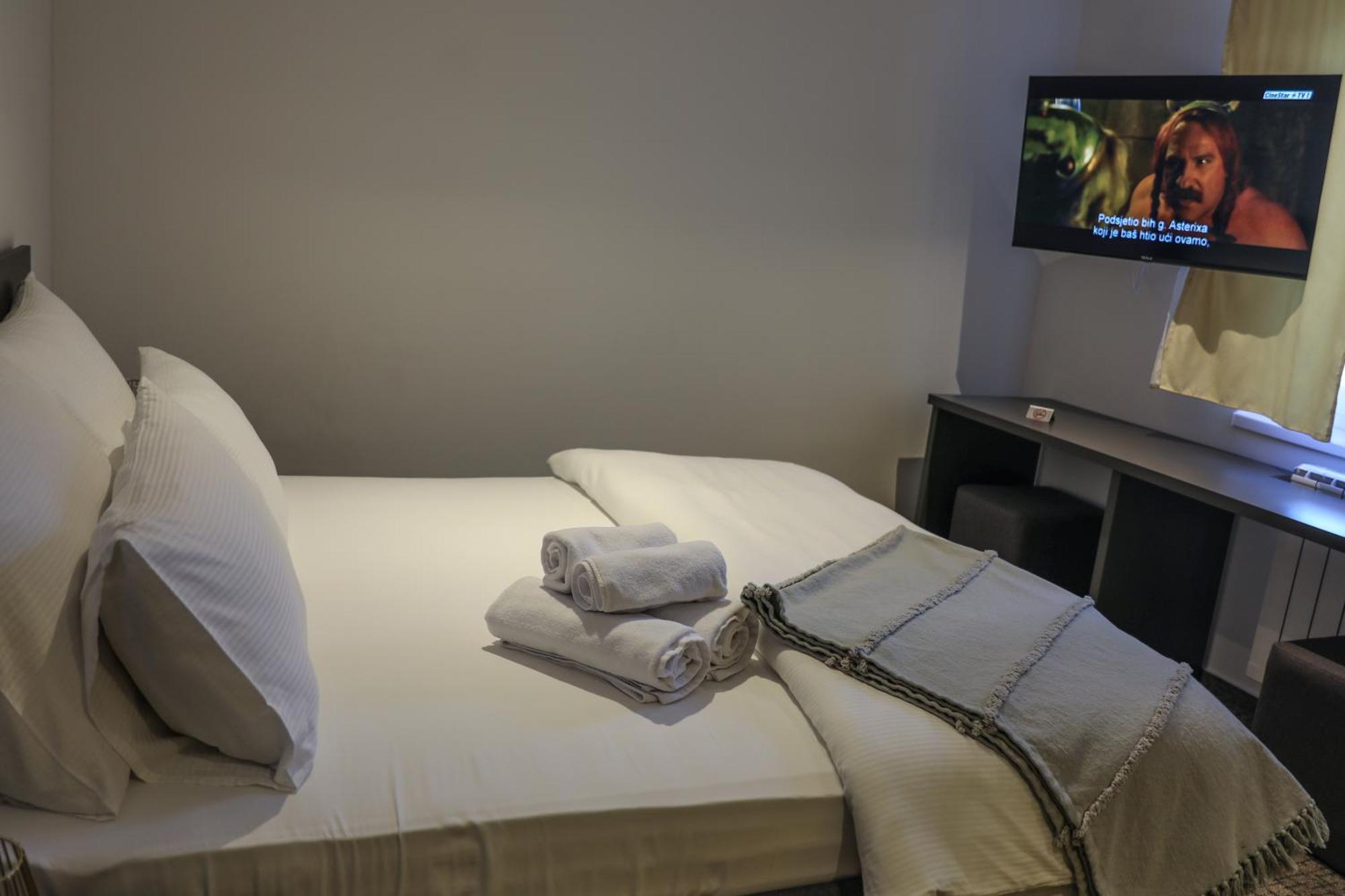 Studio Apartments Visit Point Σαράγεβο Εξωτερικό φωτογραφία